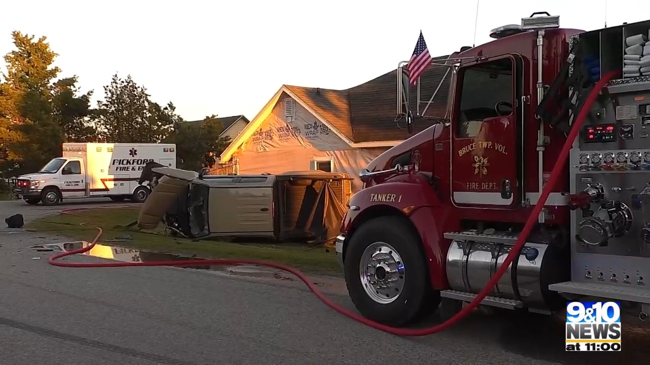 Several People Injured, House Damaged After Chippewa County TwoCar Crash 9&10 News