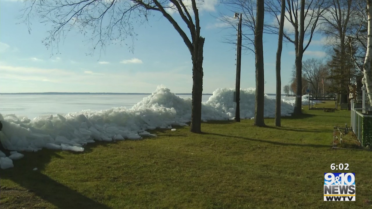 Warmer Weather Brings Ice Shelf to Houghton Lake Homeowners Early 9&10 News