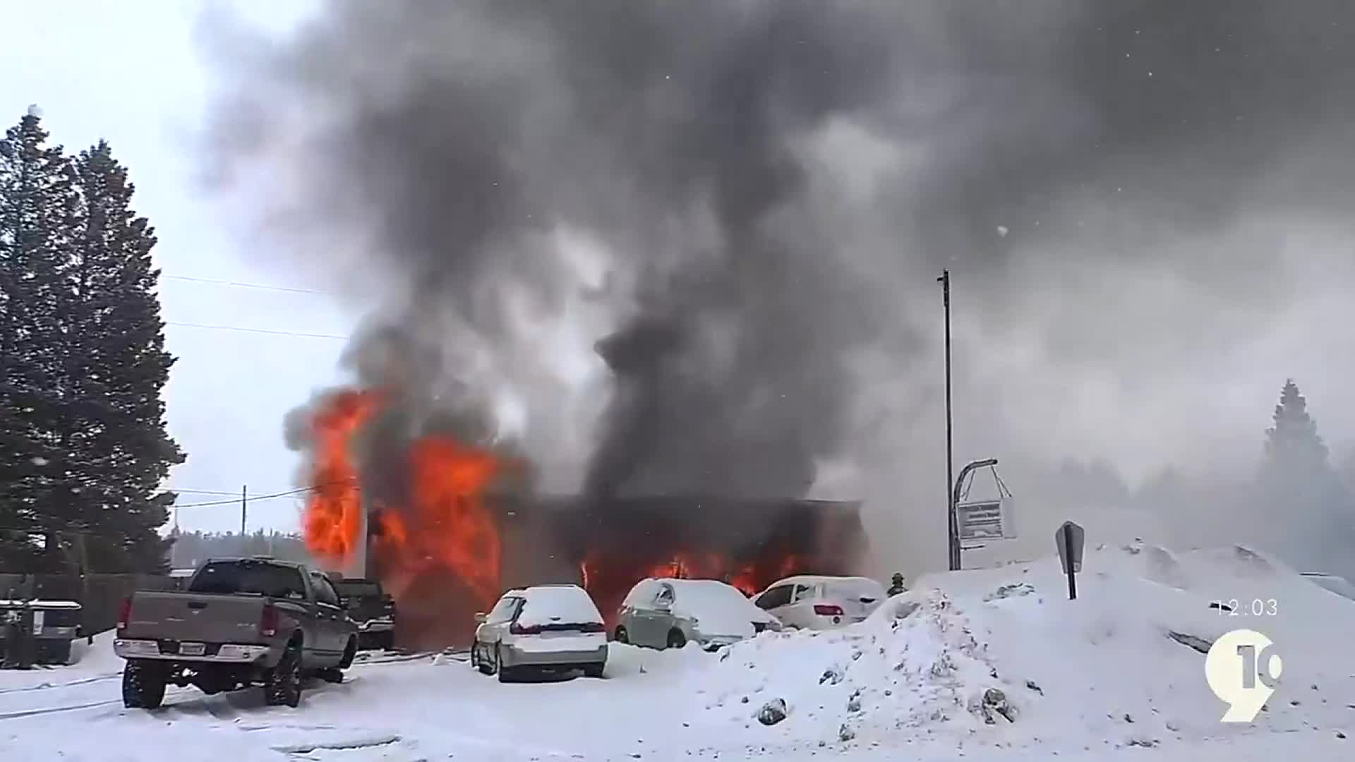 Crews Battling Business Fire South of Sault Ste. Marie – 9&10 News