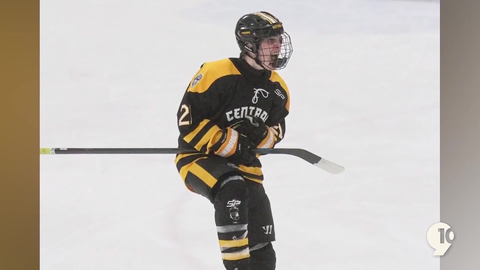 Folgmann to represent Team Michigan in elite national hockey tournament