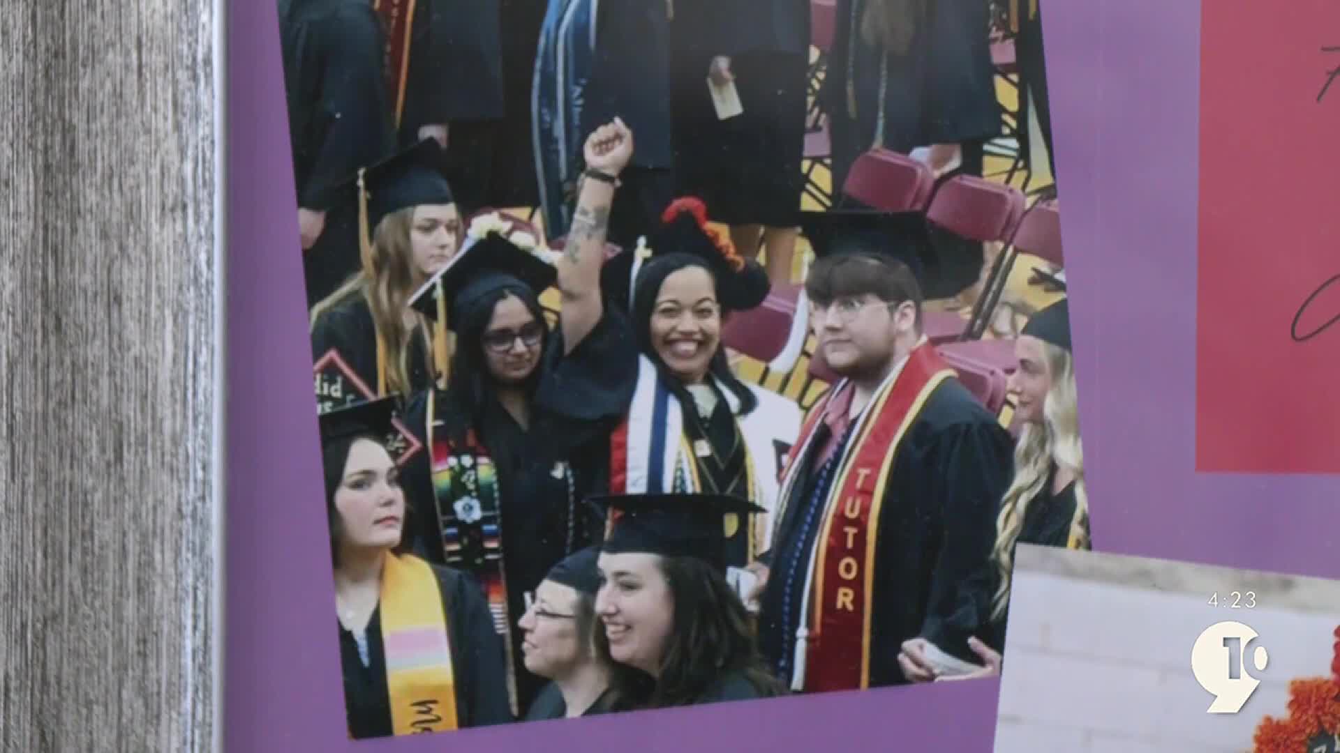 Decades Grad 2 decades of hard work pays off for recent Ferris graduate – 9and10News.com