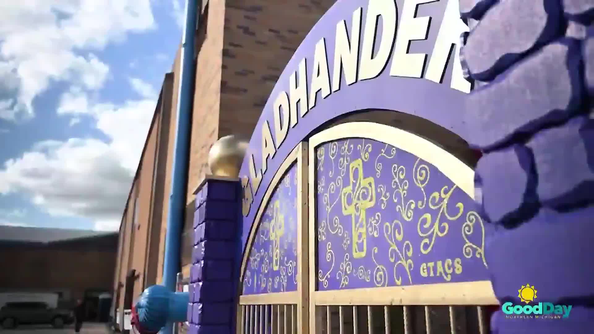 GTACS prepares for annual Gladhander auction – 9and10News.com