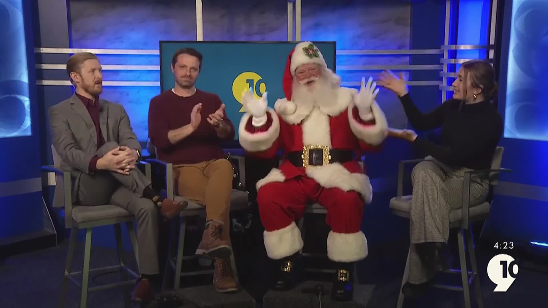 Santa Claus visits The Four 9 10 News